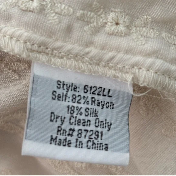 4 Love and Liberty Johnny Was Tie Cropped Jacket Nude Pink Velvet Eyelet Lace S - Picture 7 of 7